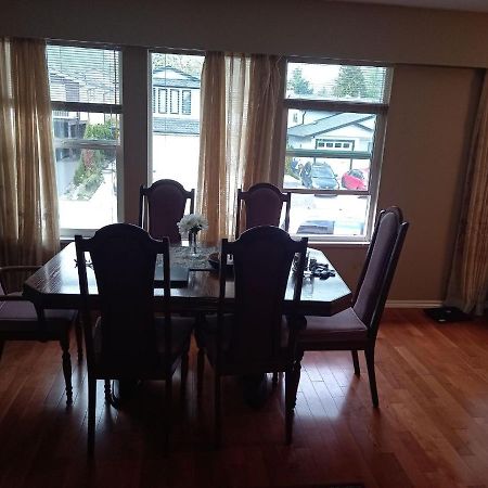 Green&White House Apartment Кокитлам Екстериор снимка