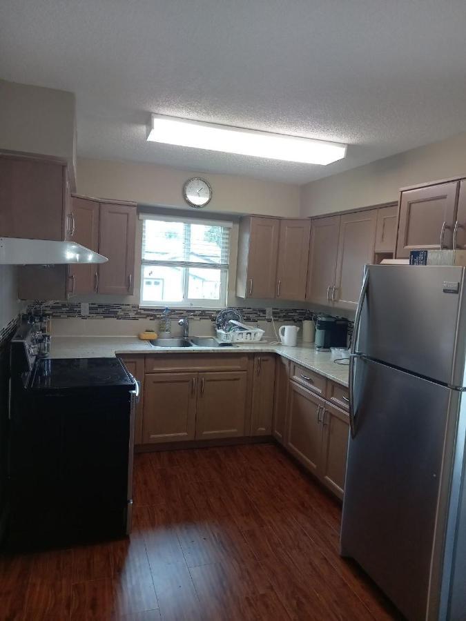 Green&White House Apartment Кокитлам Екстериор снимка
